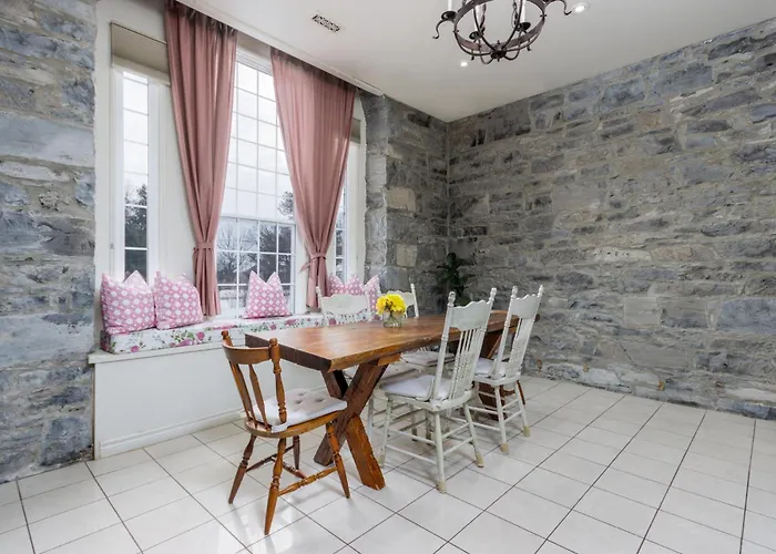 All Suites Whitney Manor